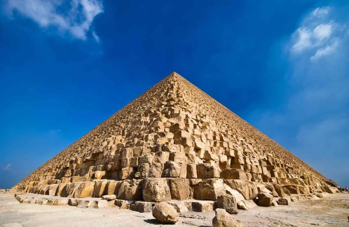 ancient-egypt-pyramids-1677590549p0eJN