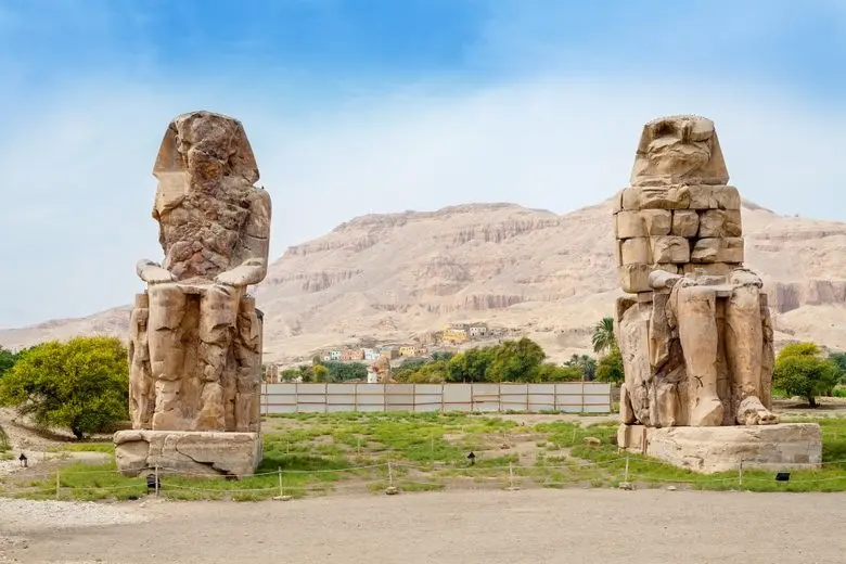 colossi-of-memnon-luxor-1678890856vyeKh