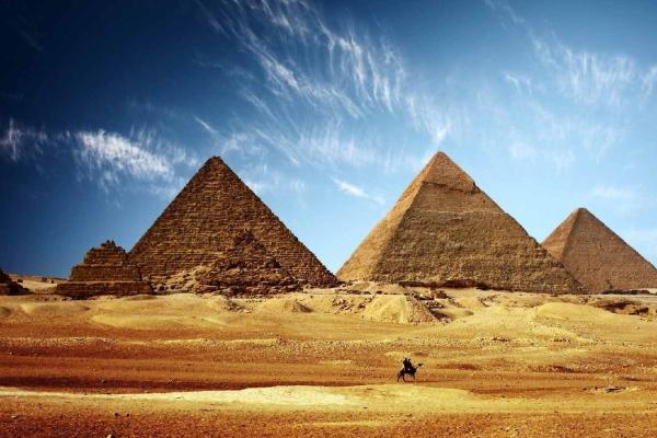 8 Days Pyramids & The Nile by Air